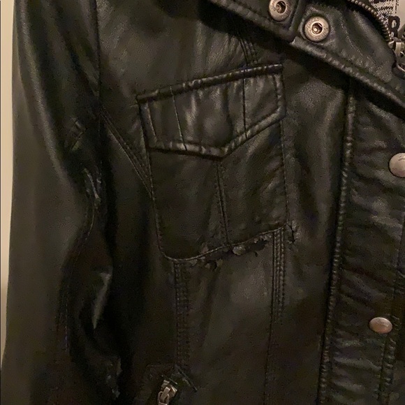 💞3for$40💞GUESS distressed Leather bomber jacket - Picture 3 of 9